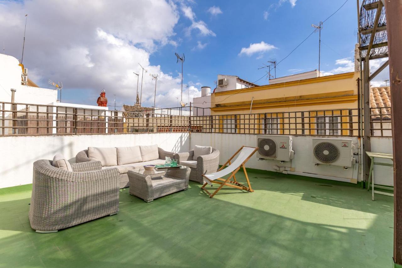 Champion Duplex Terrace And Garage Old Town 6 Pax Lägenhet Sevilla Exteriör bild