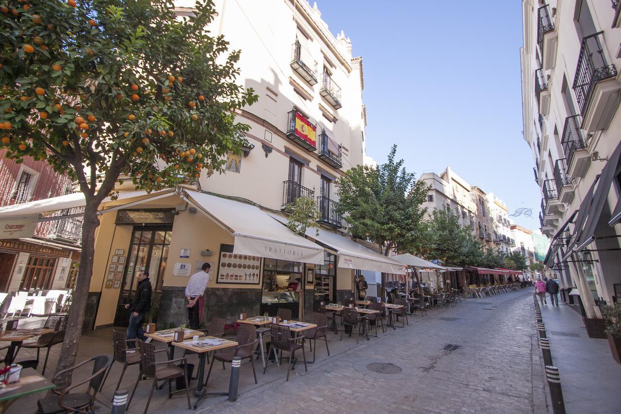 Champion Duplex Terrace And Garage Old Town 6 Pax Lägenhet Sevilla Exteriör bild