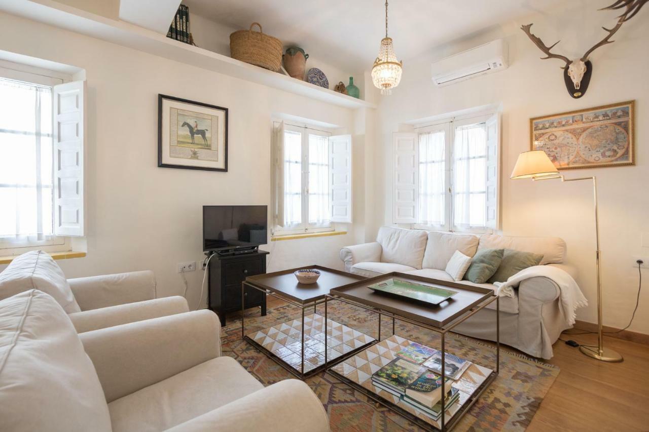 Champion Duplex Terrace And Garage Old Town 6 Pax Lägenhet Sevilla Exteriör bild